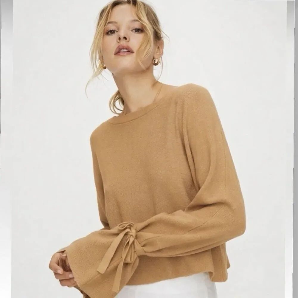 Aritzia Wilfred Merino Wool Emmy Crop Tie Sleeve Sweater in Tan Size XS